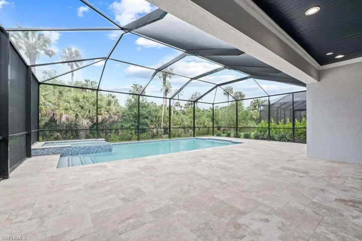 11863  Gardenia  AVE, Naples, FL 34120