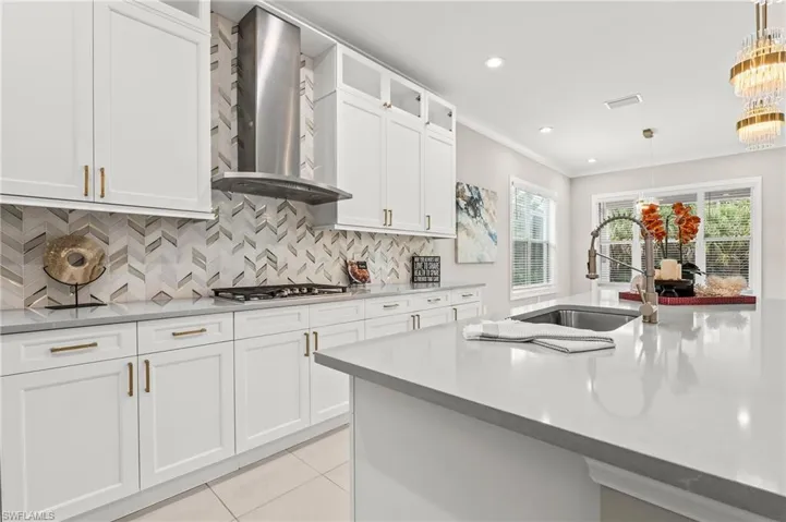 11863  Gardenia  AVE, Naples, FL 34120