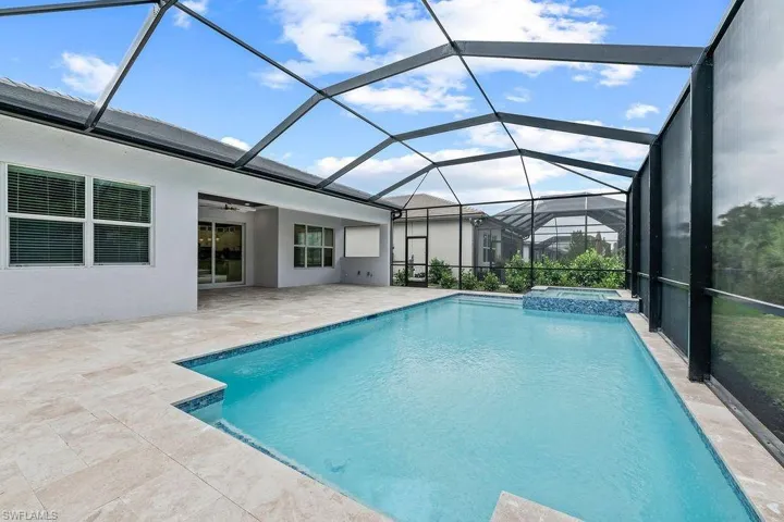 11863  Gardenia  AVE, Naples, FL 34120