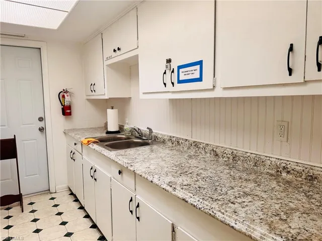 Community Kitchen