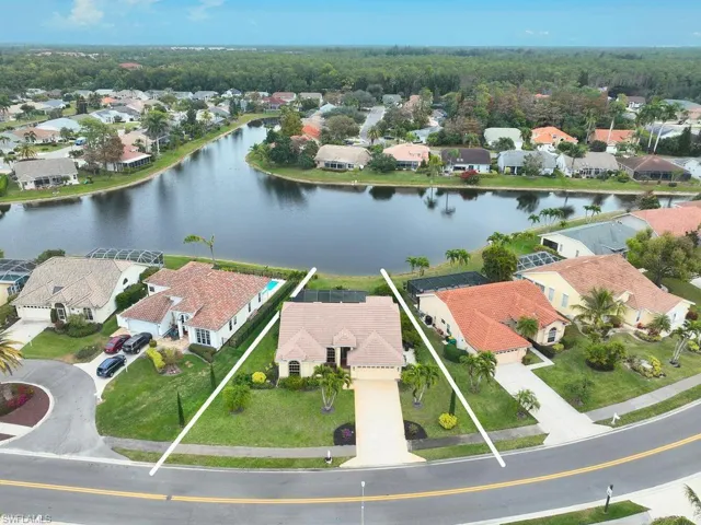 2126 Crown Pt, Naples, Florida 34112
