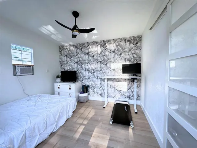 Fully finished, detached room perfect for hosting guests, home office, or pool house.