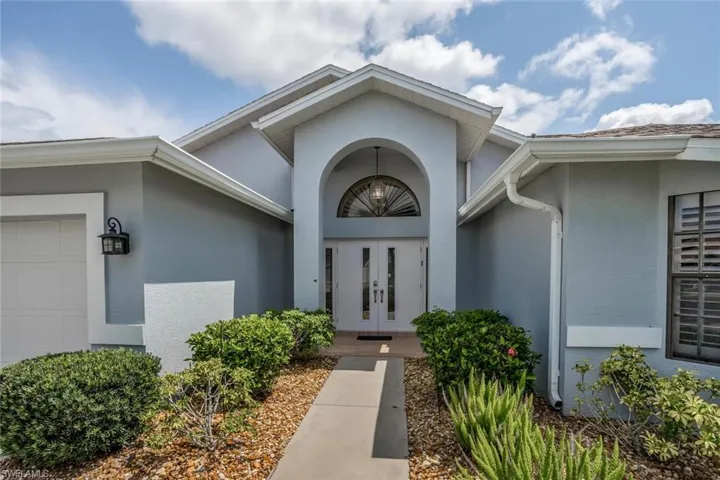 Fresh and neutral decor! Corner lot with great views.
