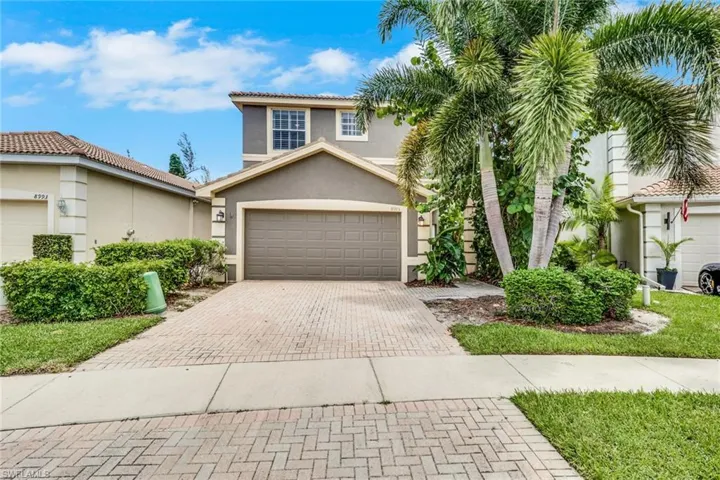 8995 Spring Mountain Way, Fort Myers, Florida 33908
