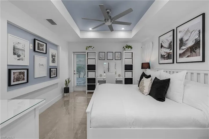 1922 Ne 17th Pl, Cape Coral, Florida 33909