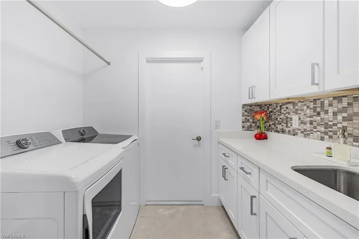 Elegant Laundry Room