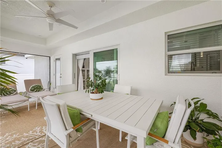 1922 Ne 17th Pl, Cape Coral, Florida 33909