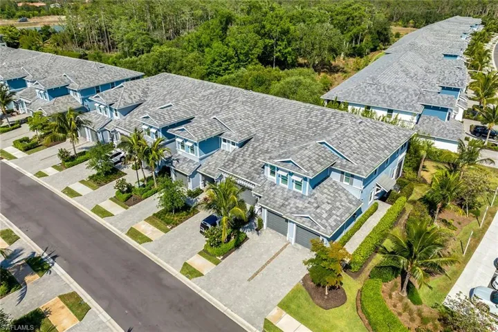 2560  Seychelles  DR, Naples, FL 34112