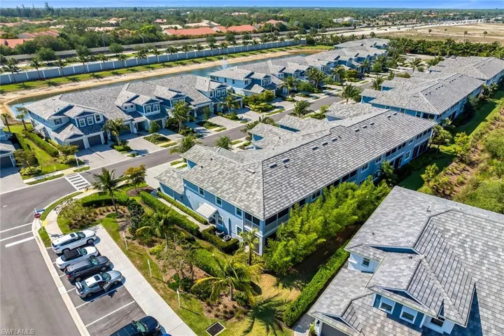 2560  Seychelles  DR, Naples, FL 34112