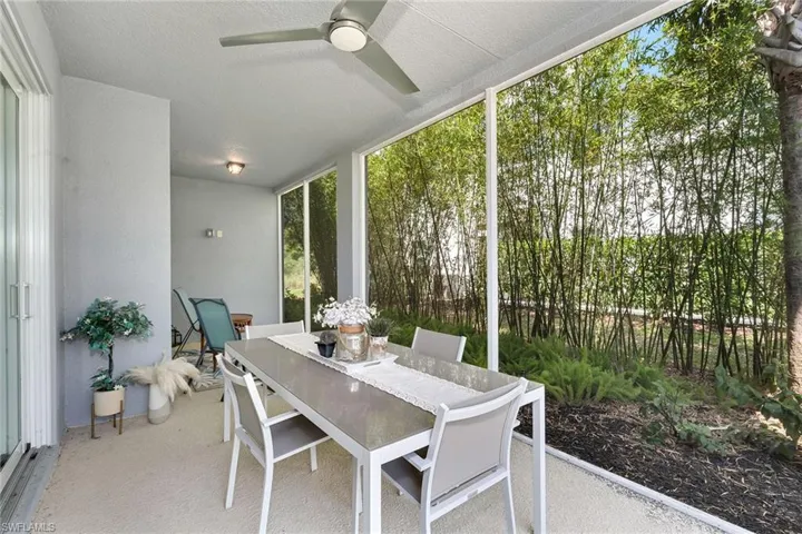 2560  Seychelles  DR, Naples, FL 34112