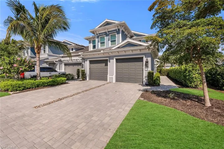 2560  Seychelles  DR, Naples, FL 34112