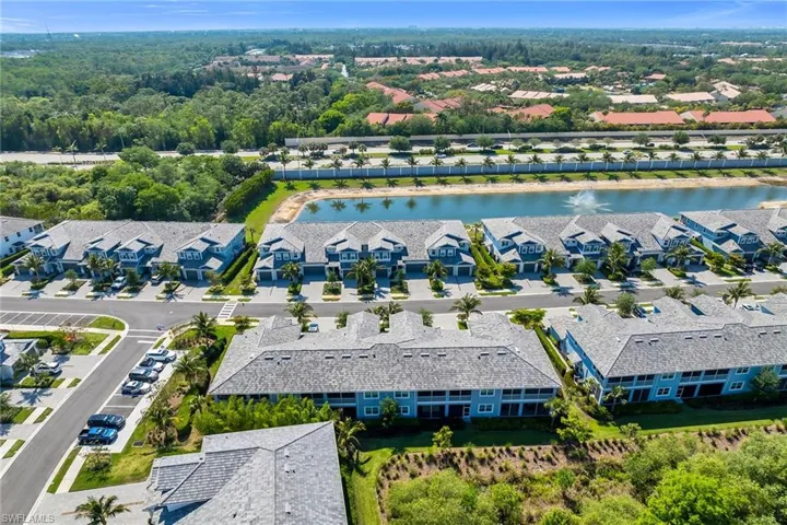 2560  Seychelles  DR, Naples, FL 34112