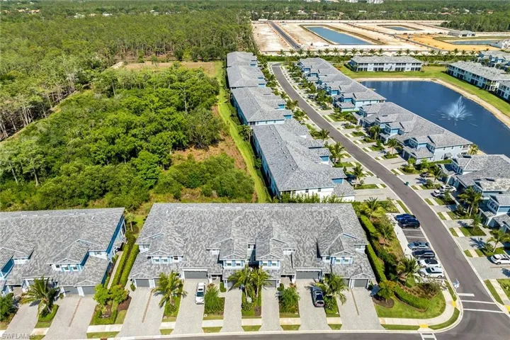 2560  Seychelles  DR, Naples, FL 34112