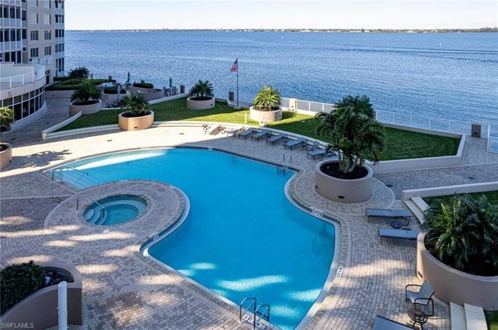 2104 W 1st ST # 1401, FORT MYERS FL 33901
