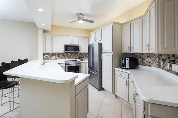 410  Flagship  DR, Naples, FL 34108