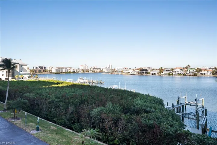 410  Flagship  DR, Naples, FL 34108
