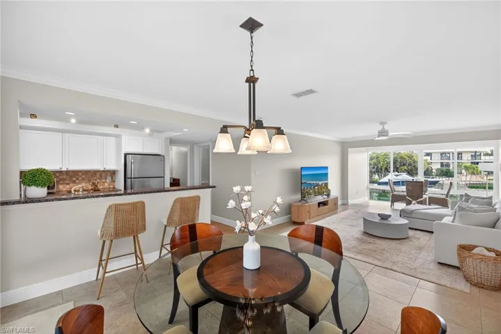 1550 Gulf Shore Blvd N E6, Naples, Florida 34102