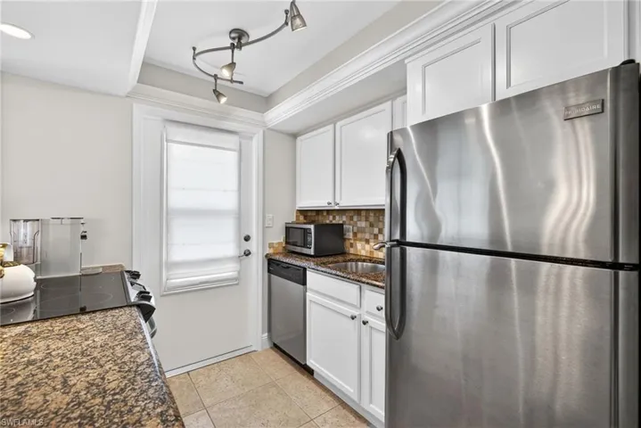 1550 Gulf Shore Blvd N E6, Naples, Florida 34102