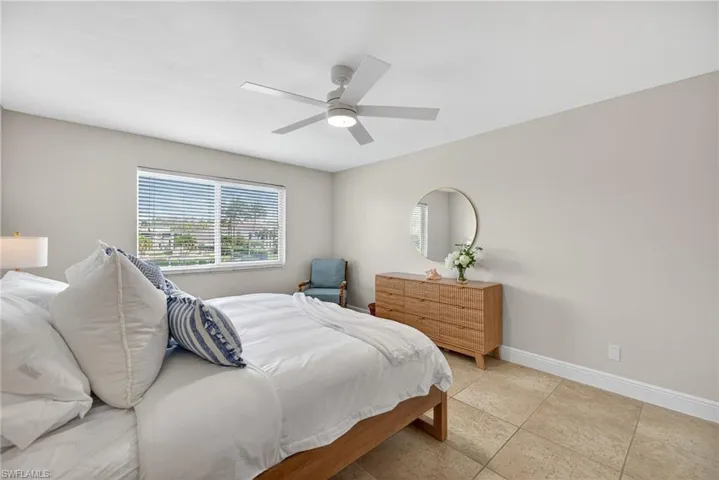 1550 Gulf Shore Blvd N E6, Naples, Florida 34102