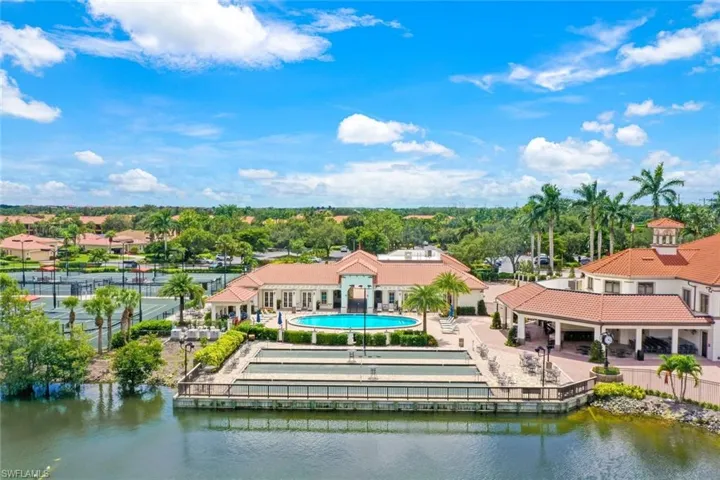 Vasari Country Club provides residents and their guests with personalized service, extraordinary social events, a variety of dining experiences, and world-class golf and recreational amenities through fiscally responsible leadership of a well-maintained, safe, and secure community.
