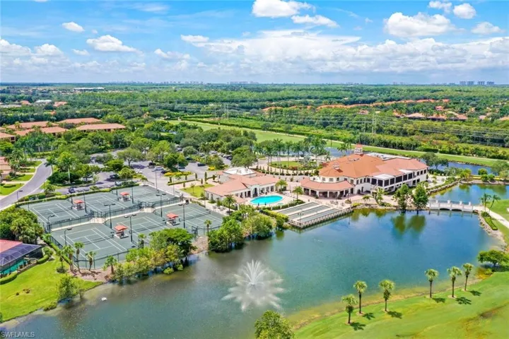 You will discover great value at Vasari and virtually unmatched home prices that include the private country club lifestyle, the security of a 24-hour per day manned gatehouse, the beauty of a private resort, and bundled golf with no equity or membership fees.