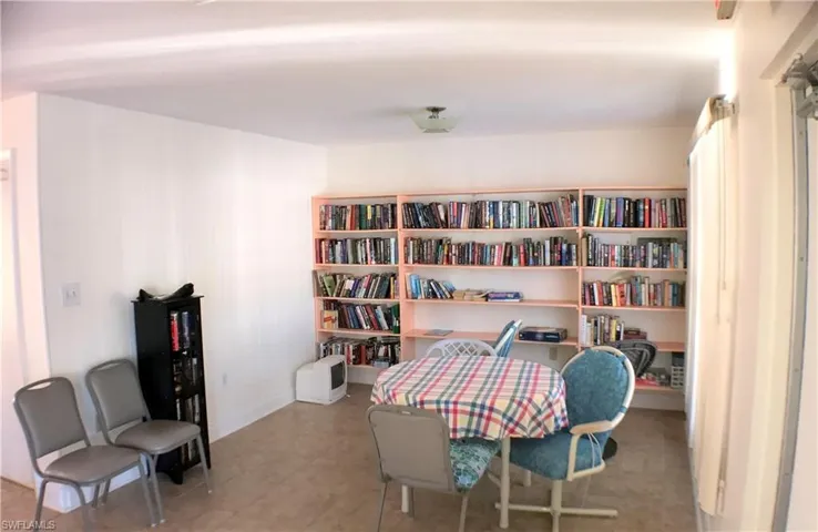 2828  Jackson  ST, Fort Myers, FL 33901
