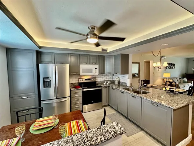 2828  Jackson  ST, Fort Myers, FL 33901