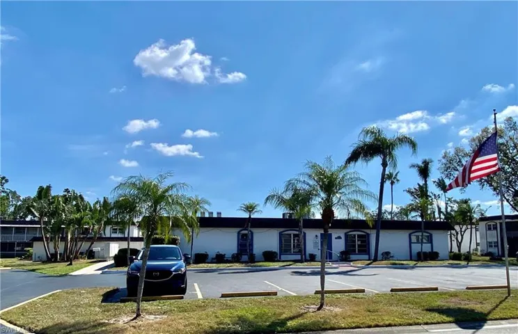 2828  Jackson  ST, Fort Myers, FL 33901