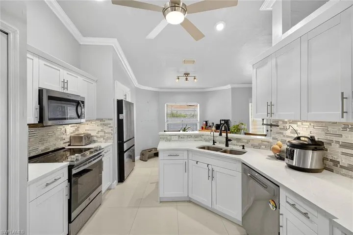 2521 NE 1st  PL, Cape Coral, FL 33909