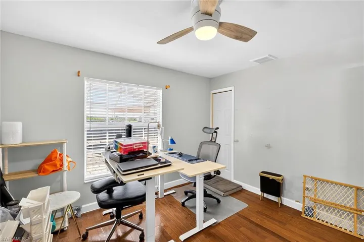 2521 NE 1st  PL, Cape Coral, FL 33909
