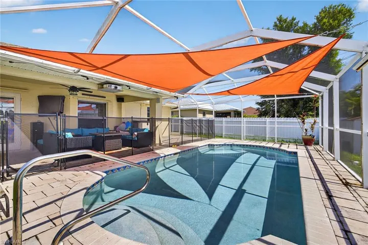 2521 NE 1st  PL, Cape Coral, FL 33909
