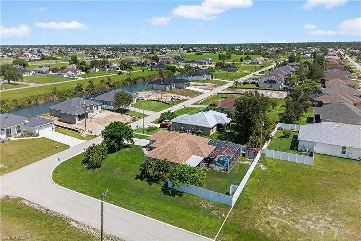 2521 NE 1st  PL, Cape Coral, FL 33909