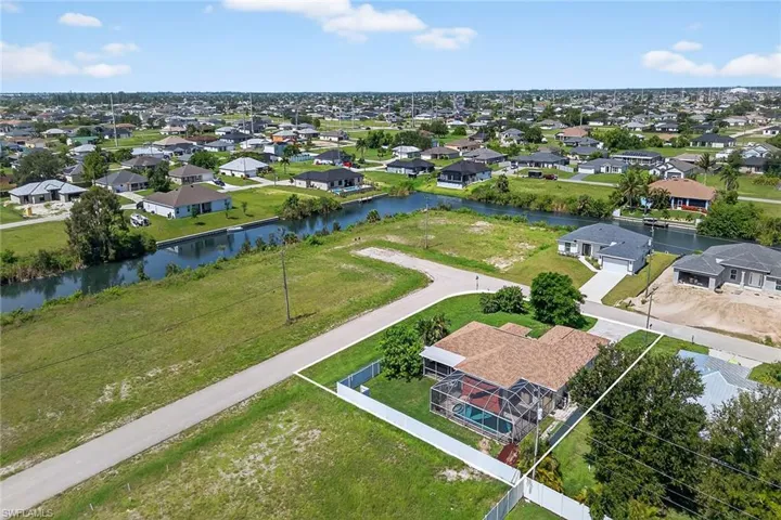 2521 NE 1st  PL, Cape Coral, FL 33909