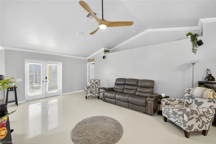 2521 NE 1st  PL, Cape Coral, FL 33909