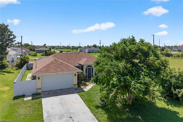 2521 NE 1st  PL, Cape Coral, FL 33909