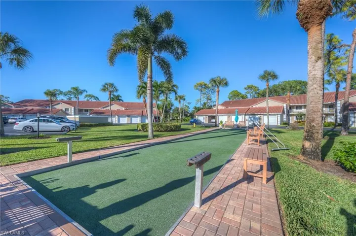 Bocce at Cobblestone Court