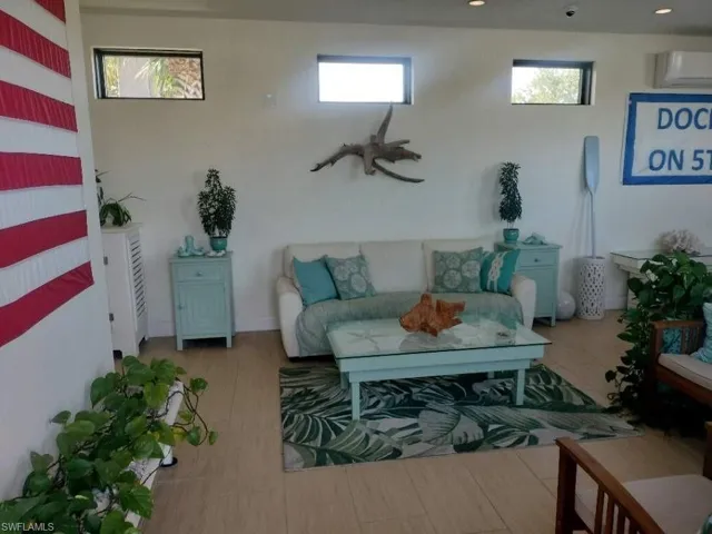 1345  Fifth Avenue S , Naples, FL 34102