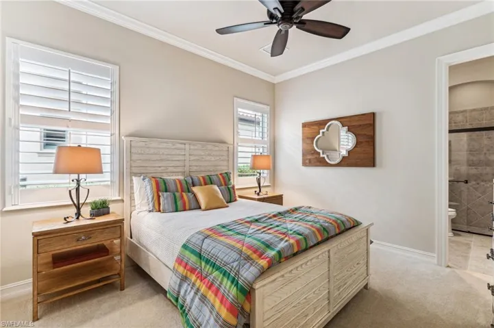 Guest bedroom en suite