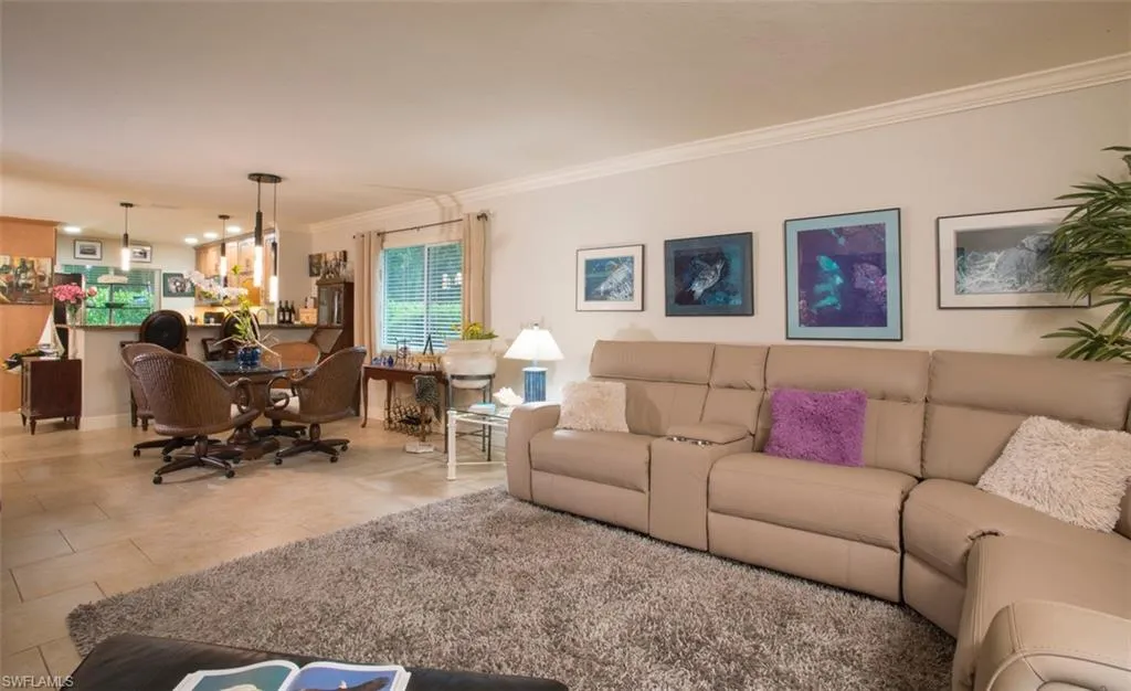 30 Glades BLVD, Naples, FL 34112,224083388
