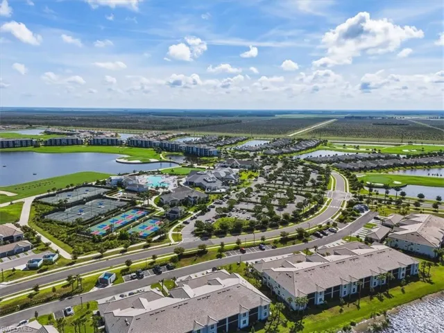 5427 Double Eagle Cir 2823, Other, Florida 34142