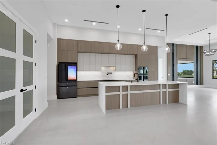 3016 6th Ter, Cape Coral, Florida 33993