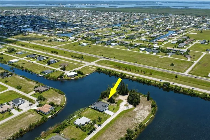 3016 6th Ter, Cape Coral, Florida 33993