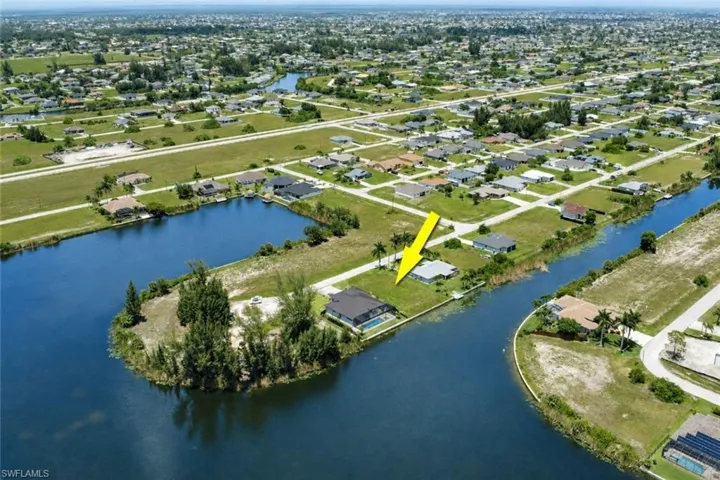 3016 6th Ter, Cape Coral, Florida 33993
