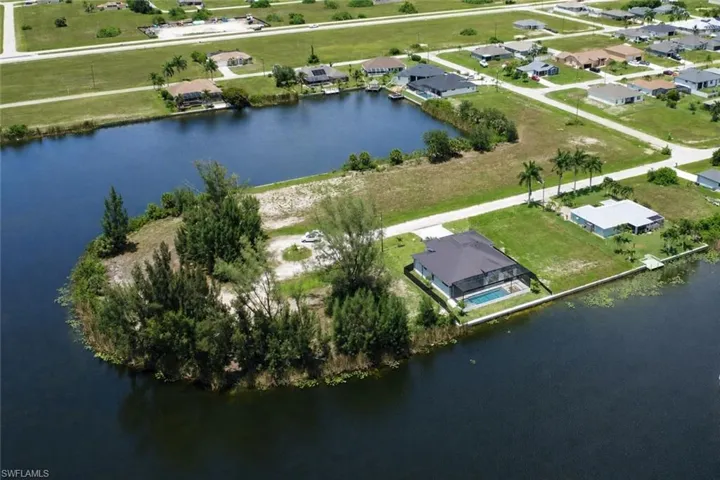 3016 6th Ter, Cape Coral, Florida 33993