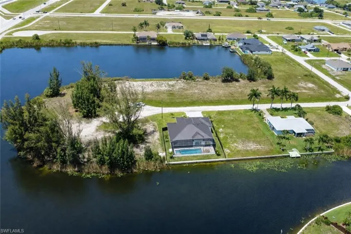 3016 6th Ter, Cape Coral, Florida 33993