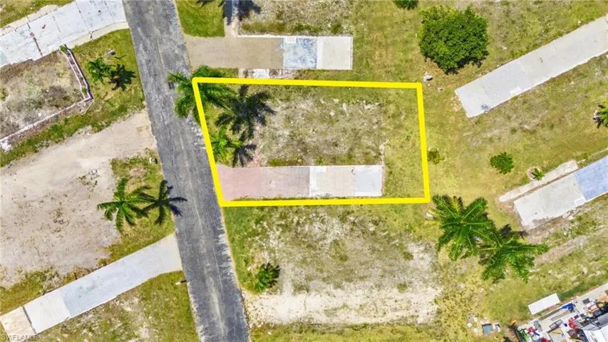 31  Dogwood  WAY, Fort Myers, FL 33908