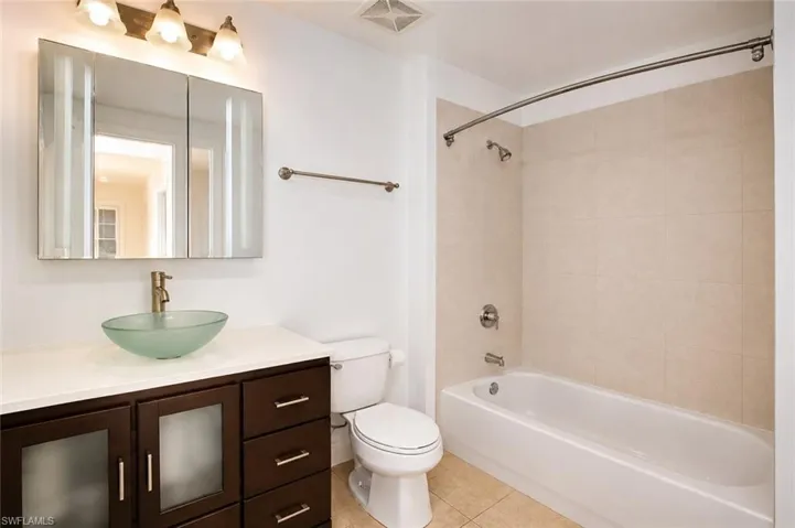 410 Bayfront Pl 2308, Naples, Florida 34102