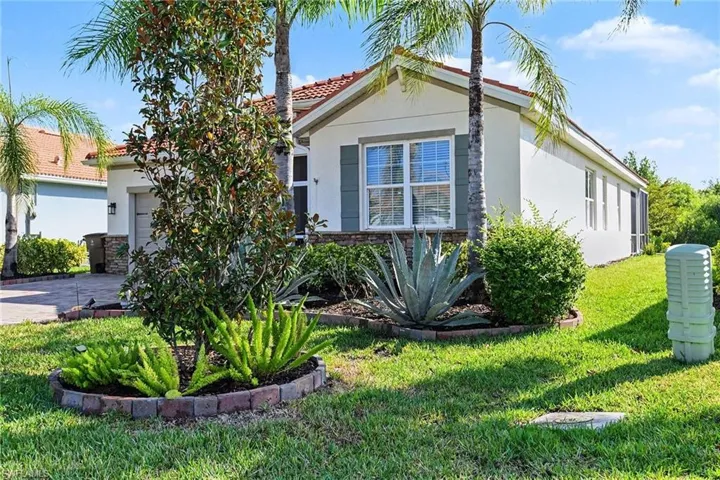 15154 Yellow Wood Dr, Alva, Florida 33920