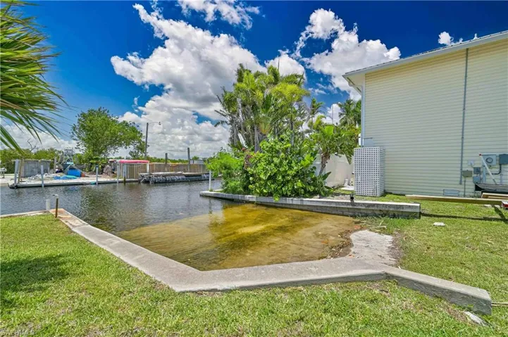 16427 Porto Bello St, Bokeelia, Florida 33922