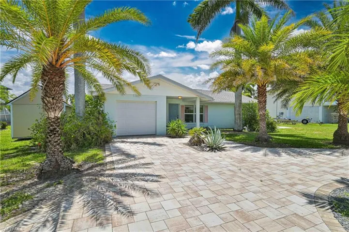 16427 Porto Bello St, Bokeelia, Florida 33922